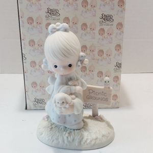 Precious moments (2080)